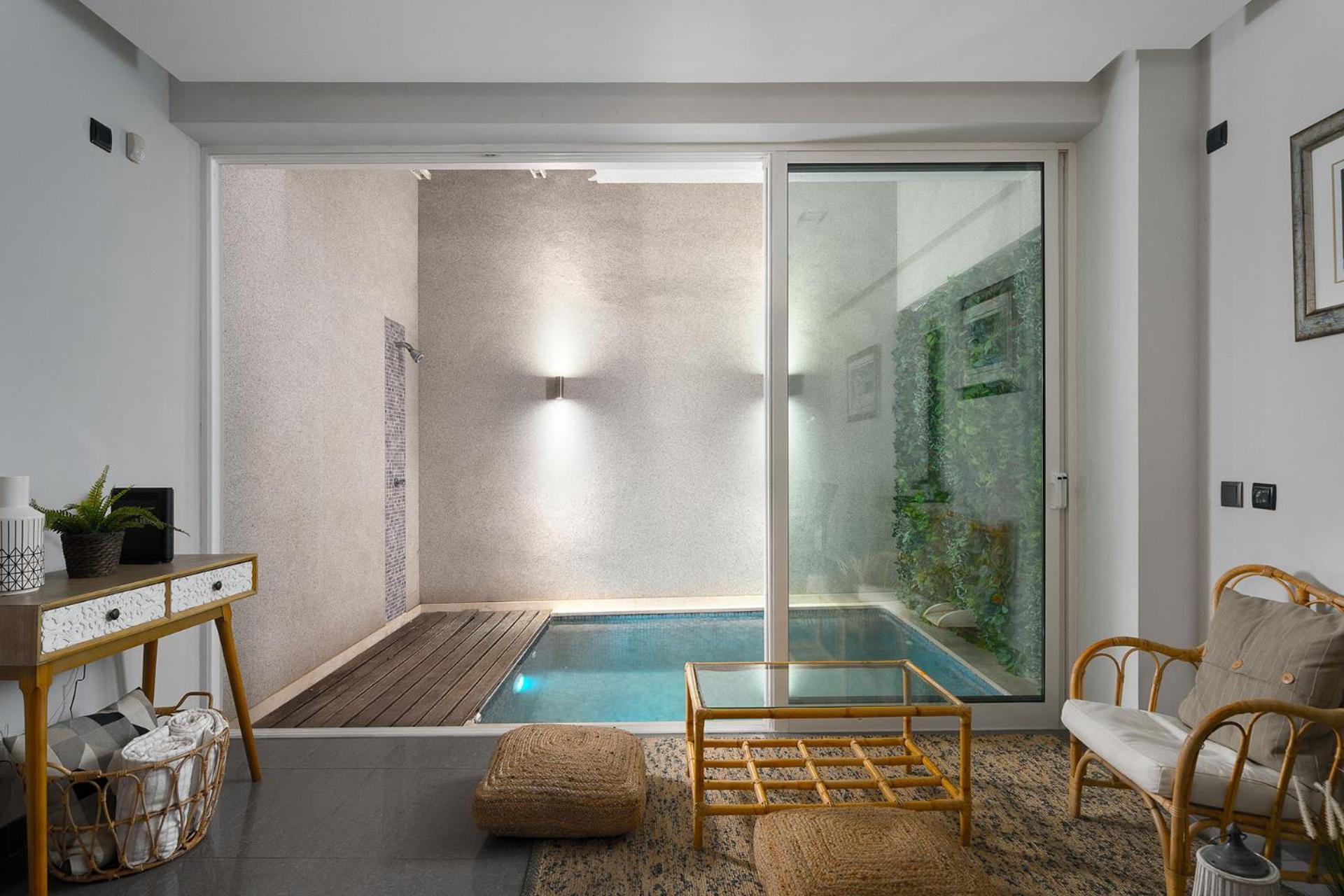 Ferienhaus Downtown Pool House *